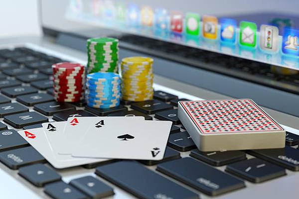 Find New Card Games at the best online casino sites Singapore for Gamers